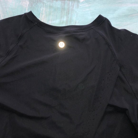 NEW Lululemon Pace Short Sleeve size 6 - Picture 8 of 9